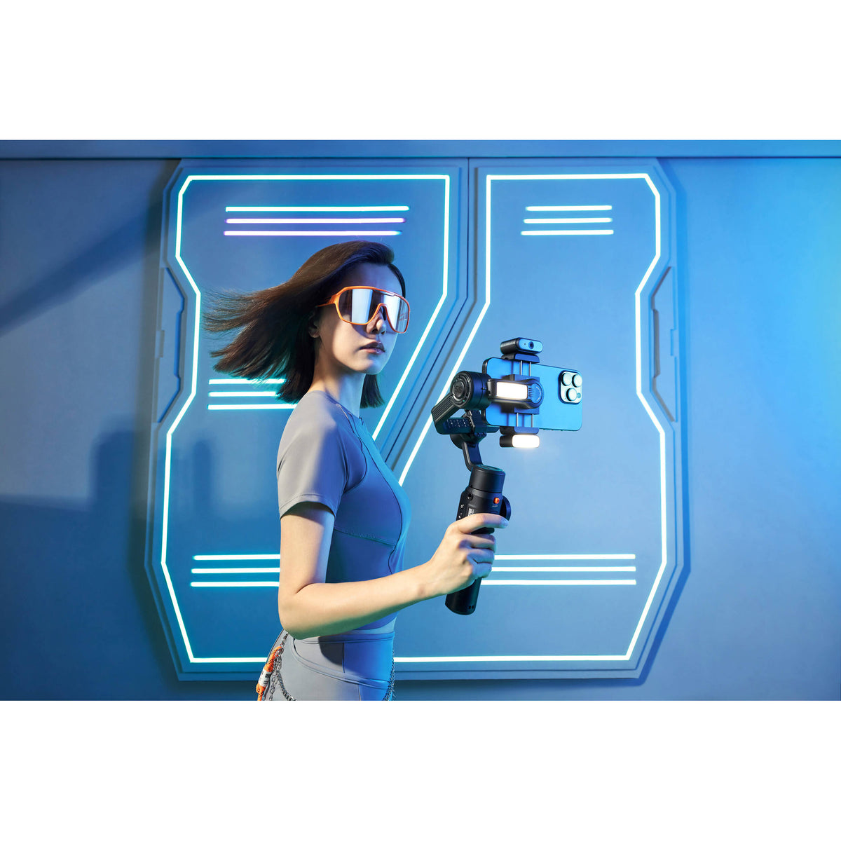 Zhiyun Smooth 5S AI stabilizer and gimbal for smartphones, featuring professional stabilization technology and sleek design.