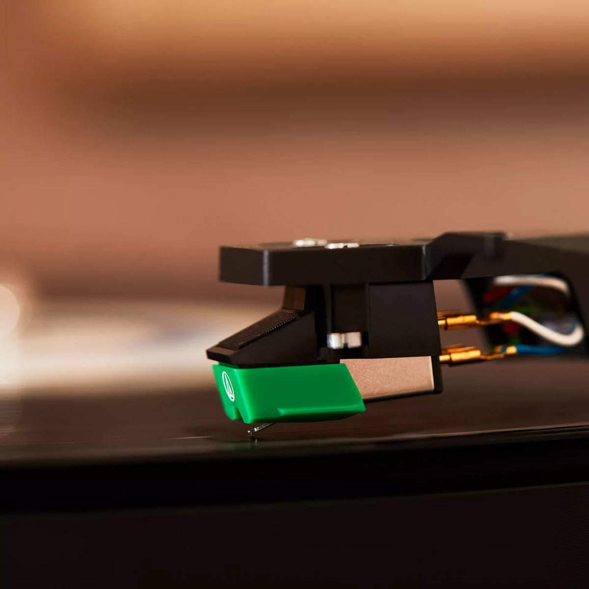 Cambridge Audio Alva ST belt-drive turntable, black, close-up view